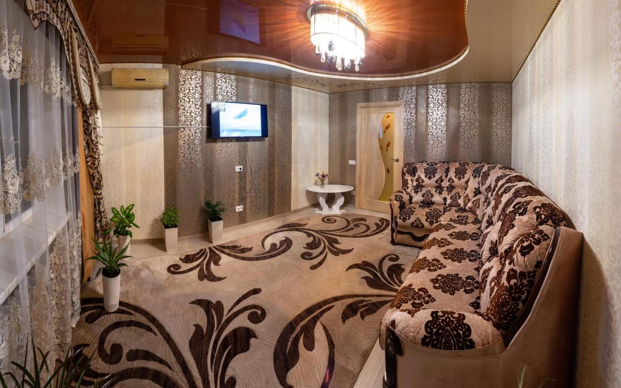 Luxury Apartment Sicheslavska Street كريفوي روغ المظهر الخارجي الصورة