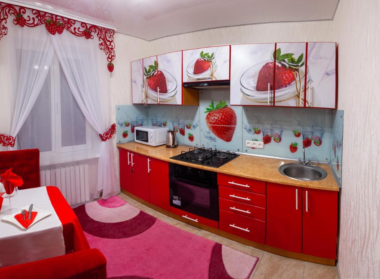 Luxury Apartment Sicheslavska Street كريفوي روغ المظهر الخارجي الصورة